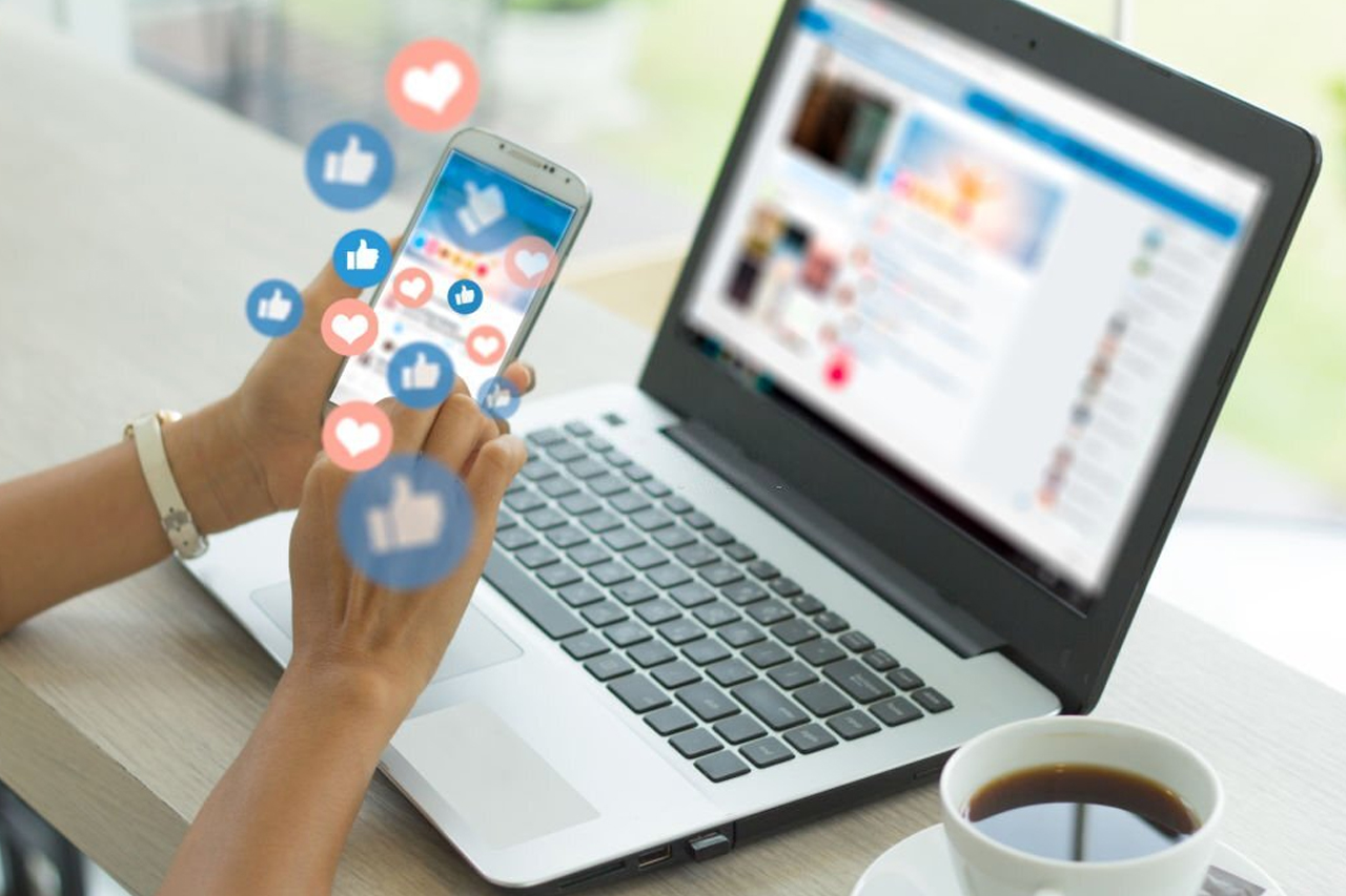 Contoh CV Social Media Marketing dan Tips Membuatnya