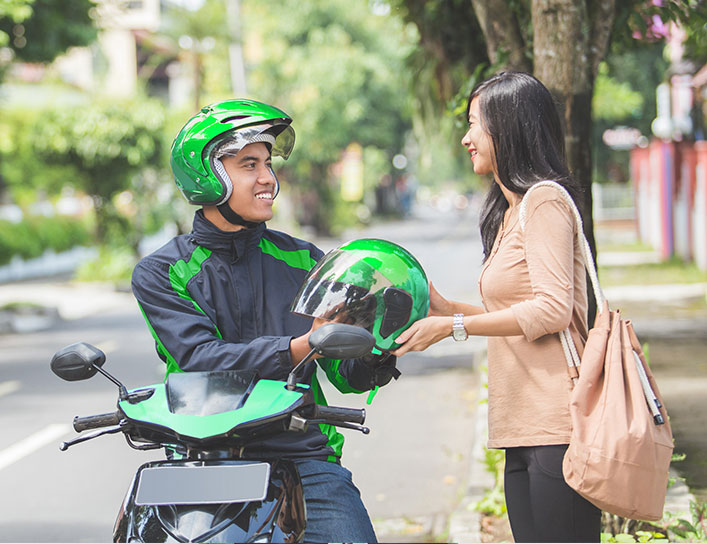 Ojek Online Menurunkan Penumpang Dengan Ramah