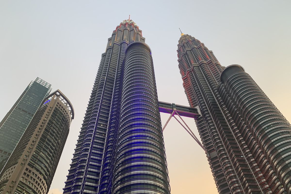 Cara dan Syarat Untuk Kerja di Malaysia