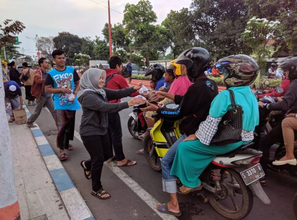Takjil Adalah : Pengertian, Sejarah, Dan Menu Takjil